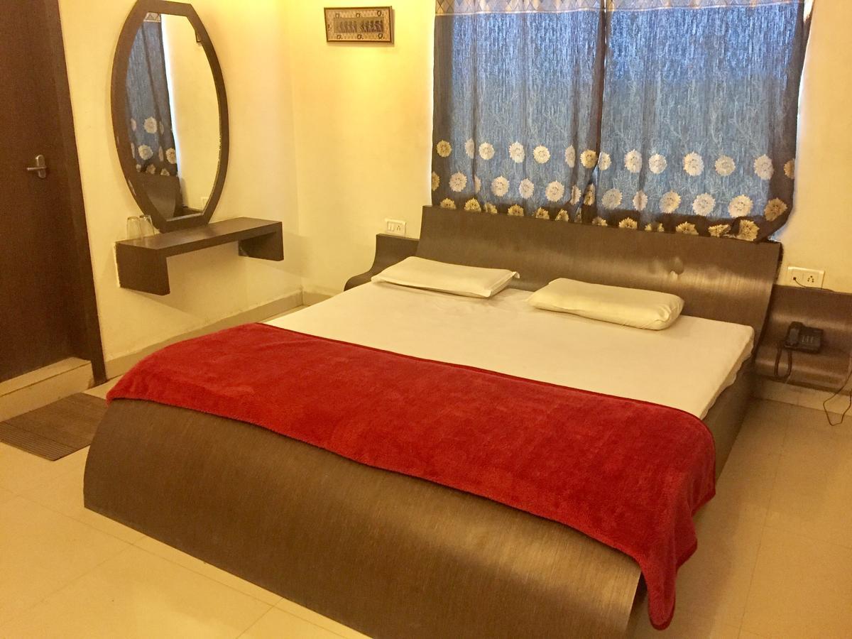 Hotel Shiva Sehore Bagian luar foto