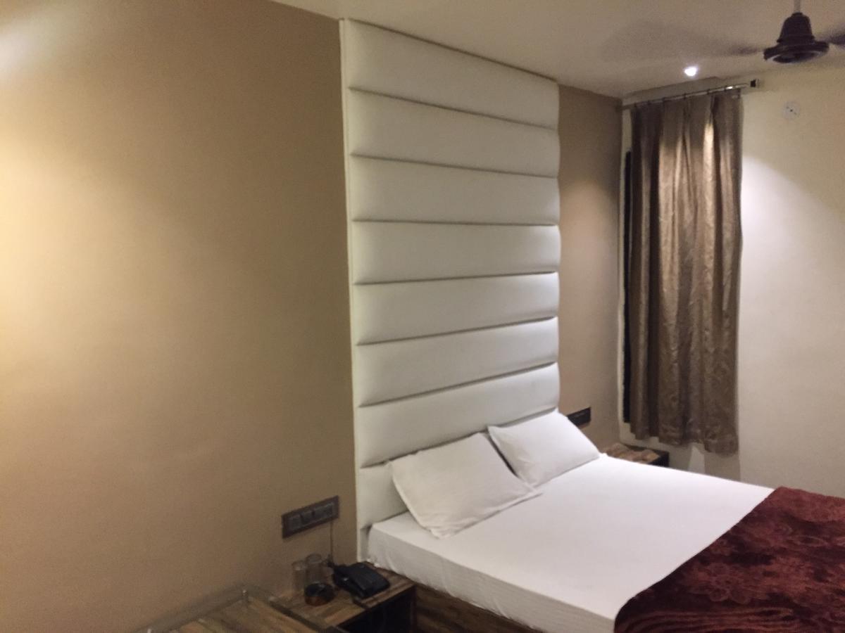 Hotel Shiva Sehore Bagian luar foto