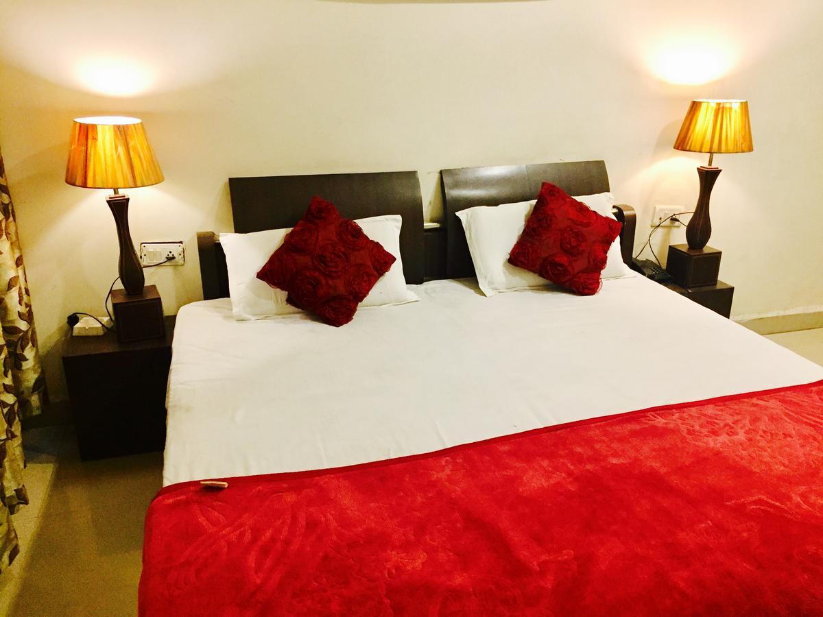 Hotel Shiva Sehore Bagian luar foto
