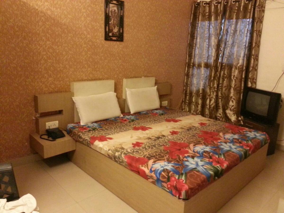 Hotel Shiva Sehore Bagian luar foto